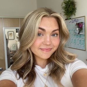 Meet your Posher, Leah